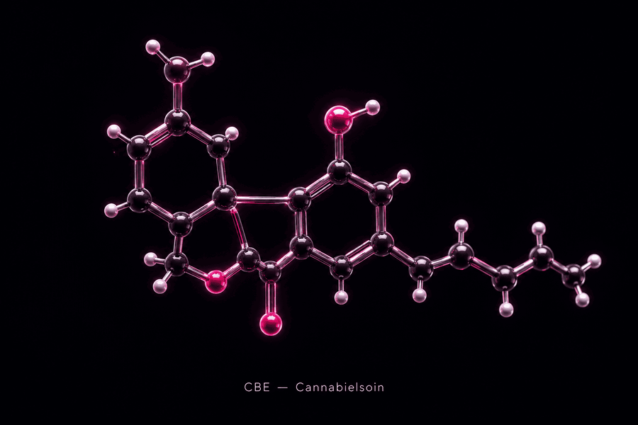 Molécule de CBE (Cannabielsoin), phytocannabinoïde proche du CBD, sur fond sombre Megadose